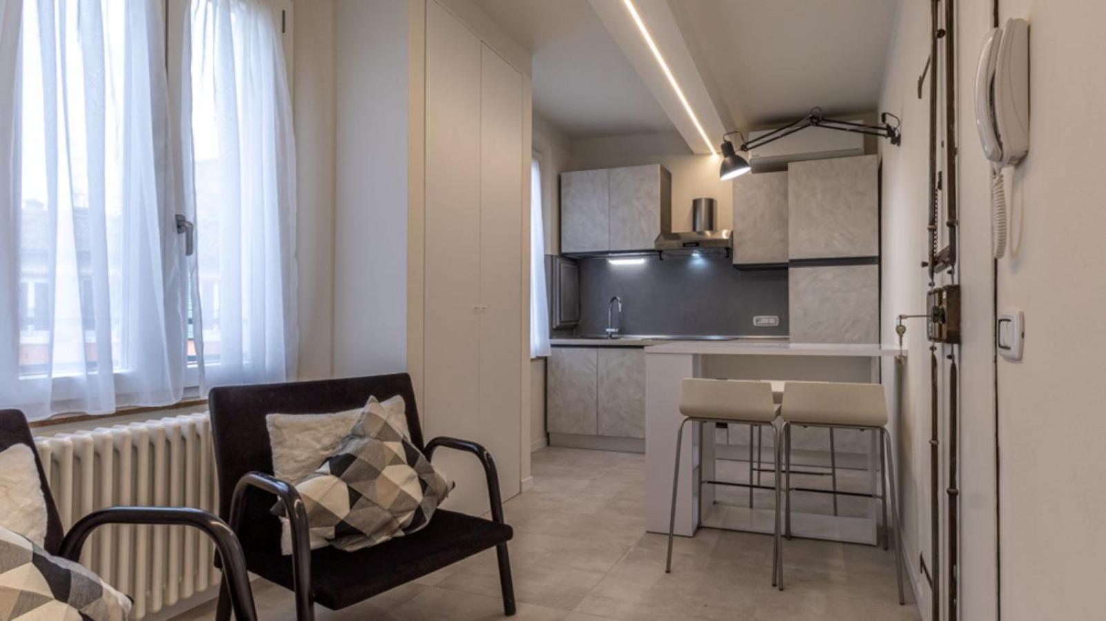 Suite Pomposa 28 - Affitti Brevi Italia Модена Экстерьер фото